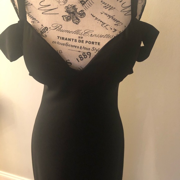 🥂Tarik Ediz black beaded gown🥂 - Picture 4 of 8